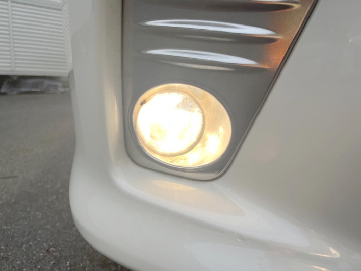 2011 Nissan Serena DBA-FC26 (UW-6a2f6c0c5d9e5)[7]