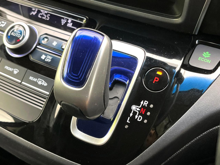 2017 Honda Freed hybrid DAA-GB7 (UW-6a2f6c1404ad2)[21]