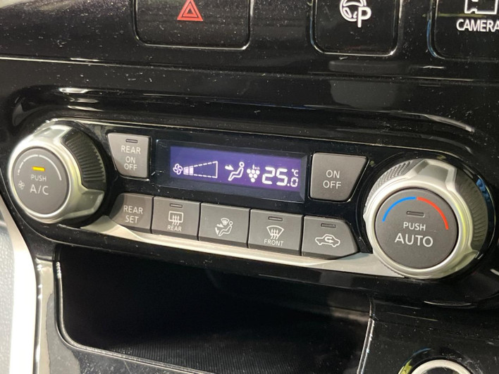 2016 Nissan Serena DAA-GFC27 (UW-6a2f6c1c8fec4)[24]
