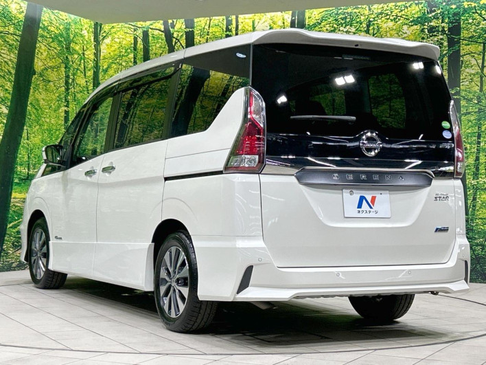 2017 Nissan Serena DAA-GFC27 (UW-6a2f6c1c93a5f)[12]