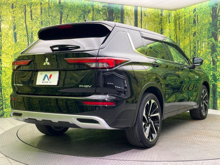 2022 Mitsubishi OUTLANDER PHEV 5LA-GN0W (UW-6a2f6c28d4654)[11]