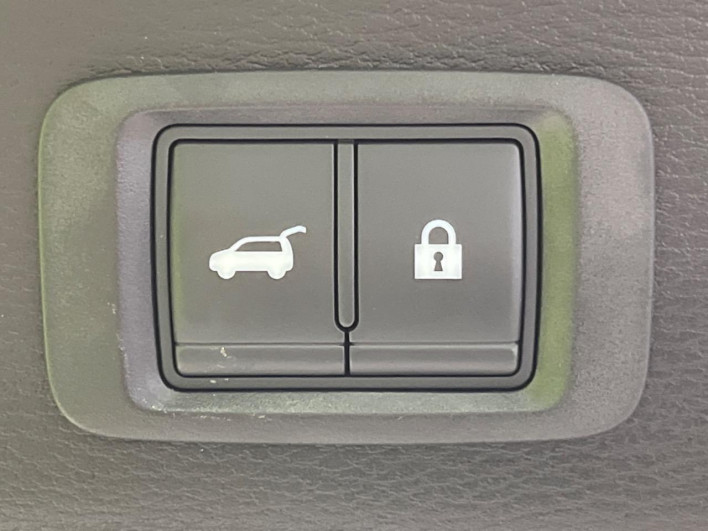 2022 Mitsubishi OUTLANDER PHEV 5LA-GN0W (UW-6a2f6c28d4654)[17]