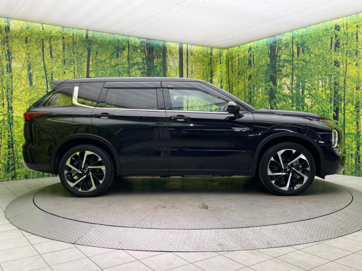 2022 Mitsubishi OUTLANDER PHEV 5LA-GN0W (UW-6a2f6c28d4654)[10]