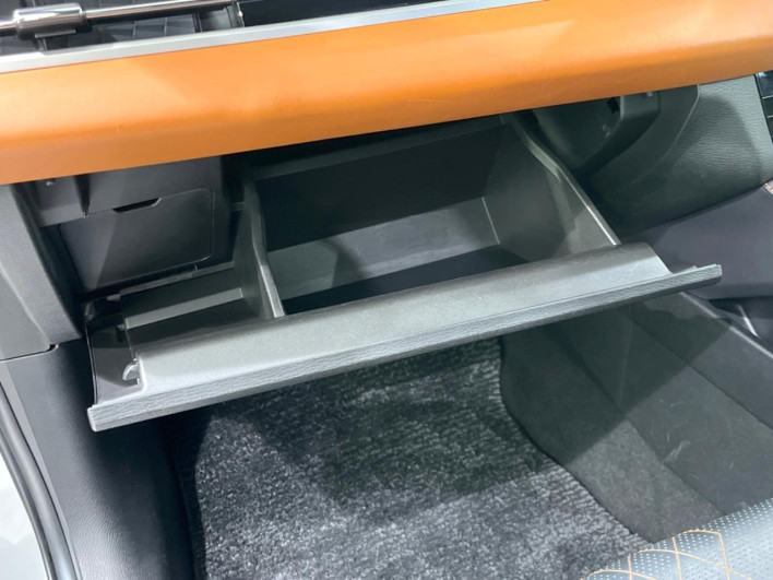2022 Mitsubishi OUTLANDER PHEV 5LA-GN0W (UW-6a2f6c291eb18)[9]