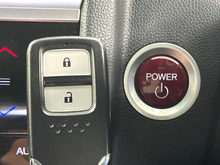2014 Honda Fit Hybrid DAA-GP5 (UW-6a2f6c2b9fe8a)[27]