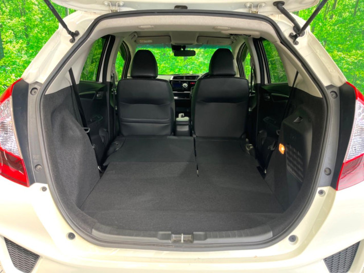 2014 Honda Fit Hybrid DAA-GP5 (UW-6a2f6c2b9fe8a)[16]