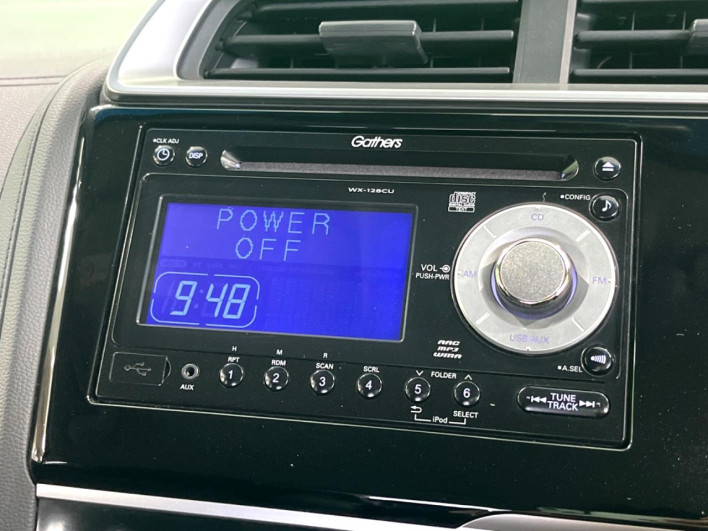 2014 Honda Fit Hybrid DAA-GP5 (UW-6a2f6c2b9fe8a)[22]