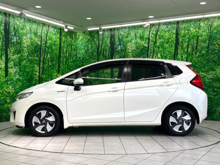 2014 Honda Fit Hybrid DAA-GP5 (UW-6a2f6c2b9fe8a)[6]