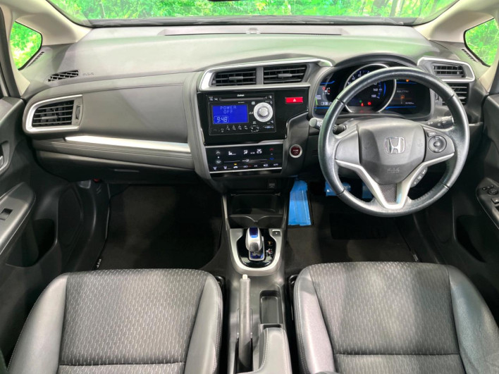 2014 Honda Fit Hybrid DAA-GP5 (UW-6a2f6c2b9fe8a)[19]