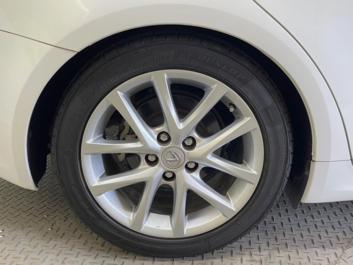 2011 Lexus IS DBA-GSE20 (UW-6a2f6c2f60dfe)[15]
