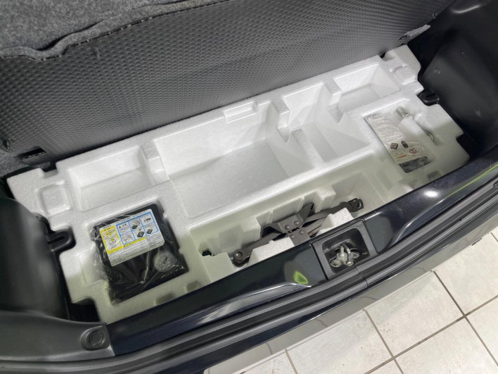 2020 Suzuki Alto DBA-HA36S (UW-6a2f6c39d3117)[24]