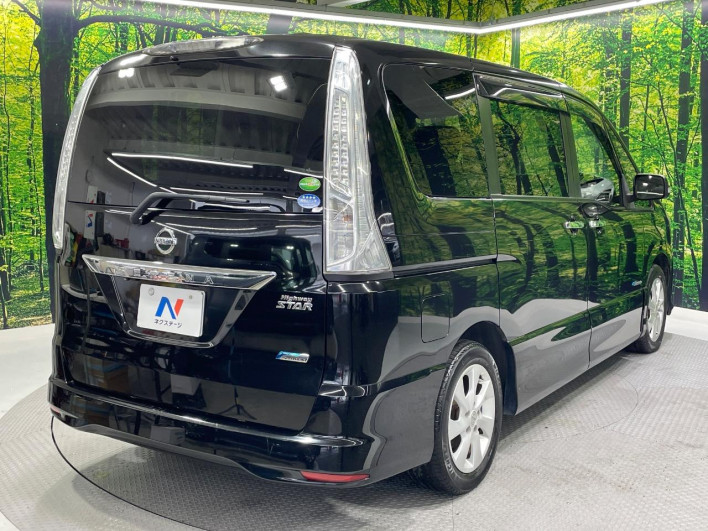 2013 Nissan Serena DAA-HFC26 (UW-6a2f6c438ba95)[16]