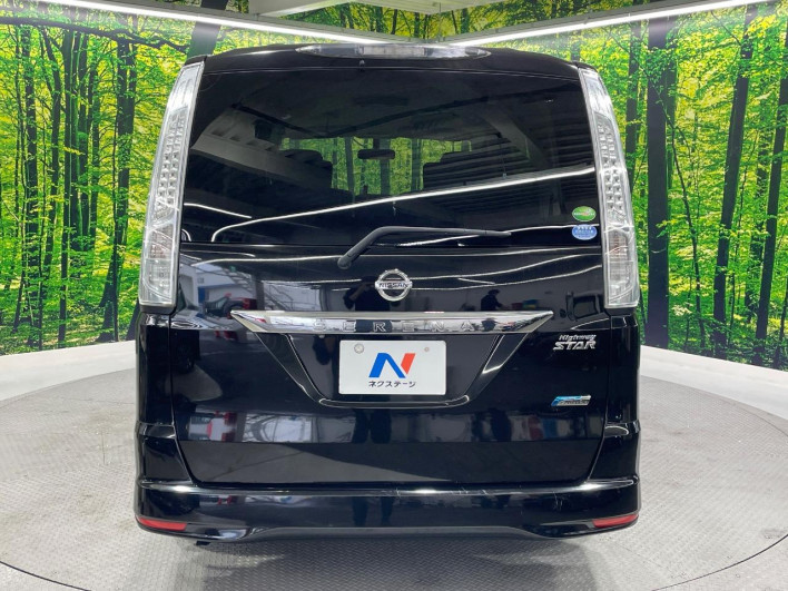 2013 Nissan Serena DAA-HFC26 (UW-6a2f6c438ba95)[15]