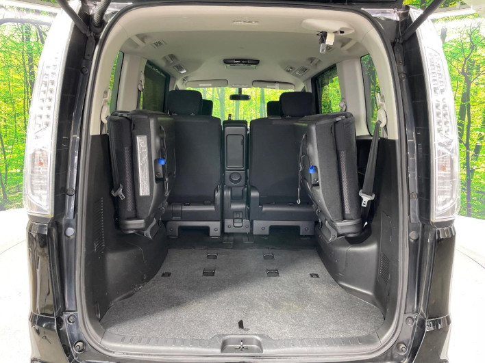 2013 Nissan Serena DAA-HFC26 (UW-6a2f6c438ba95)[21]
