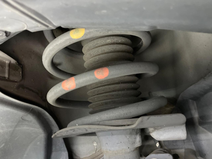 2013 Nissan Serena DAA-HFC26 (UW-6a2f6c438ba95)[10]
