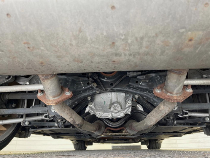 2020 Nissan Skyline DAA-HV37 (UW-6a2f6c4a986dd)[20]