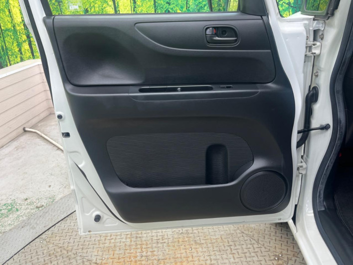 2013 Honda N-BOX DBA-JF1 (UW-6a2f6c54bfd88)[27]
