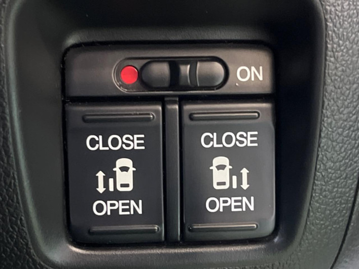 2013 Honda N-BOX DBA-JF1 (UW-6a2f6c54bfd88)[14]