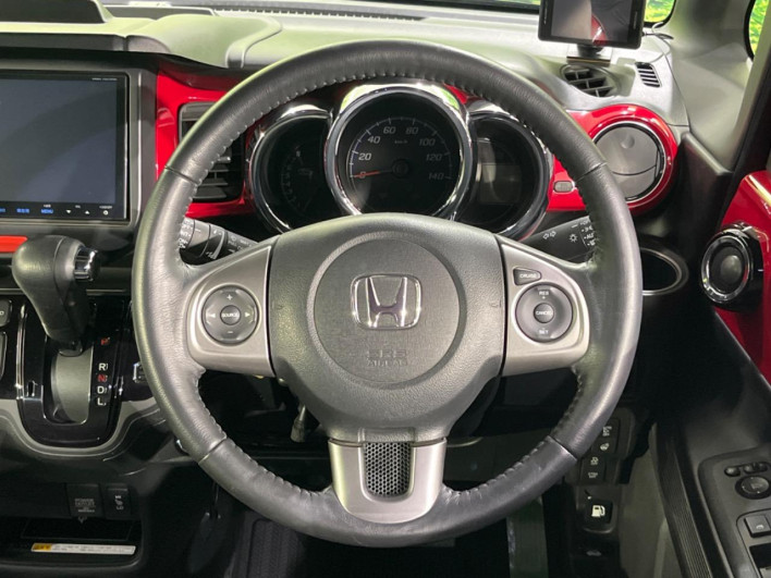 2014 Honda N-BOX Slash DBA-JF1 (UW-6a2f6c5a4f567)[29]