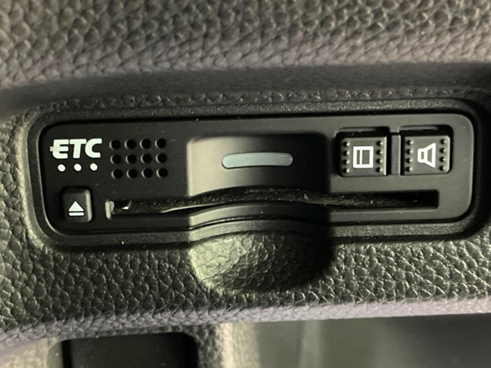 2019 Honda N-BOX CUSTOM DBA-JF3 (UW-6a2f6c5def6e7)[18]