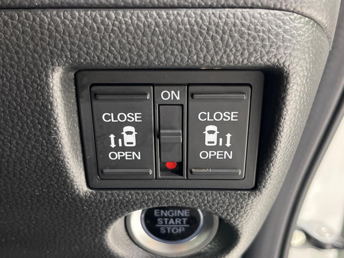 2021 Honda N-BOX CUSTOM 6BA-JF3 (UW-6a2f6c627c154)[29]