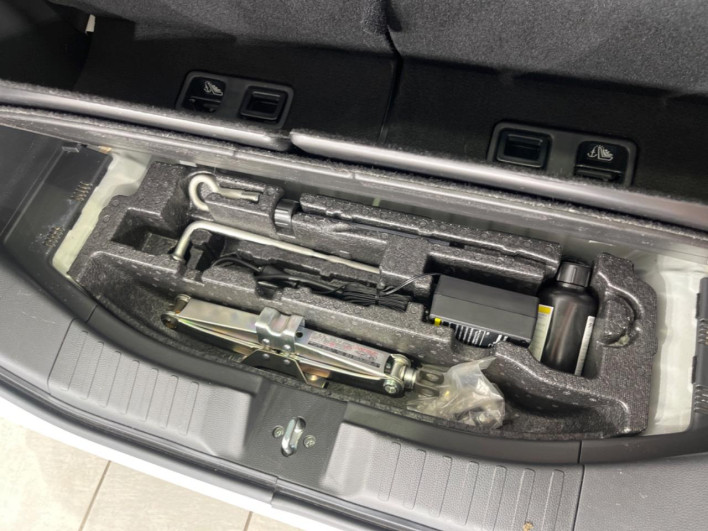 2021 Honda N-BOX CUSTOM 6BA-JF4 (UW-6a2f6c6899c76)[5]