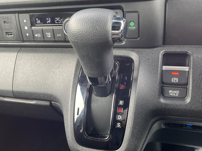 2023 Honda N-BOX CUSTOM 6BA-JF5 (UW-6a2f6c6a99a76)[11]