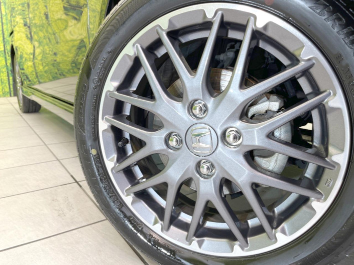 2024 Honda N-BOX CUSTOM 6BA-JF5 (UW-6a2f6c7137542)[14]