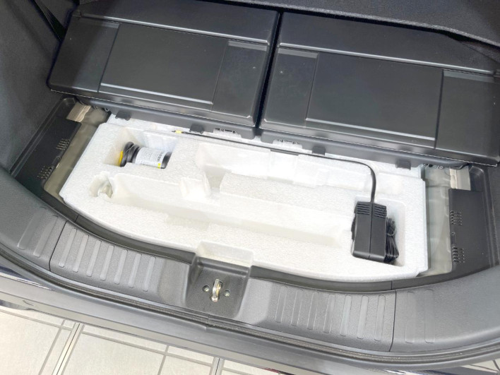 2024 Honda N-BOX CUSTOM 6BA-JF5 (UW-6a2f6c7137542)[27]