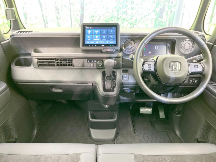 2024 Honda N-BOX CUSTOM 6BA-JF5 (UW-6a2f6c7137542)[28]