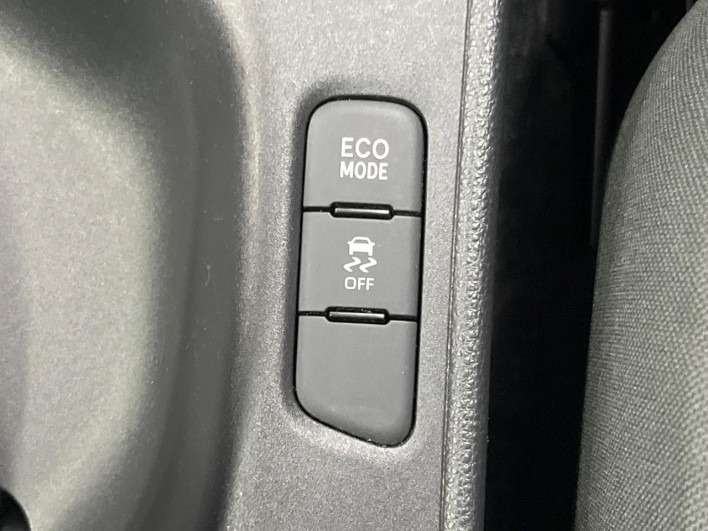 2020 Toyota Yaris 5BA-KSP210 (UW-6a2f6c8b43c70)[19]