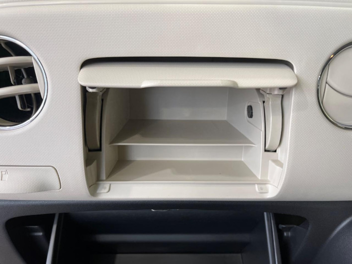 2013 Daihatsu Mira Cocoa DBA-L675S (UW-6a2f6c8e75a2d)[20]