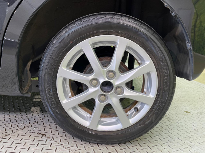 2013 Daihatsu Move DBA-LA110S (UW-6a2f6c9066a37)[10]