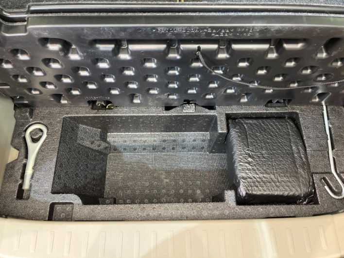 2013 Daihatsu Move DBA-LA110S (UW-6a2f6c9066a37)[22]