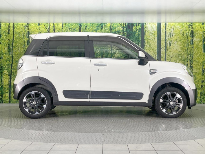 2015 Daihatsu Cast DBA-LA250S (UW-6a2f6c9380d8a)[16]