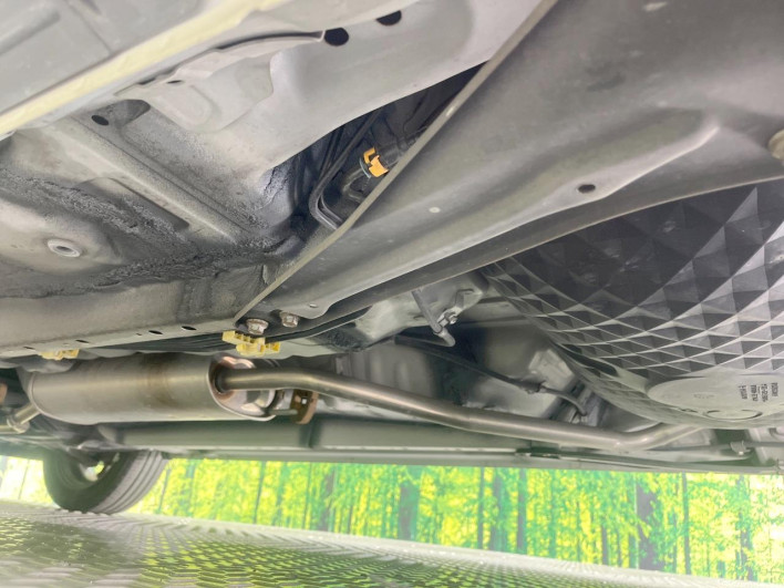 2015 Daihatsu Cast DBA-LA250S (UW-6a2f6c9380d8a)[28]