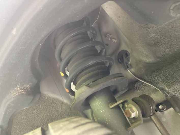 2015 Daihatsu Cast DBA-LA250S (UW-6a2f6c9380d8a)[6]