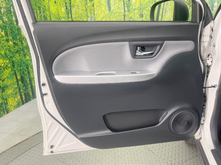 2015 Daihatsu Cast DBA-LA250S (UW-6a2f6c9380d8a)[26]