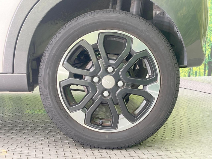 2015 Daihatsu Cast DBA-LA250S (UW-6a2f6c9380d8a)[12]