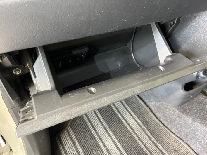 2015 Daihatsu Cast DBA-LA250S (UW-6a2f6c93e2a4f)[18]
