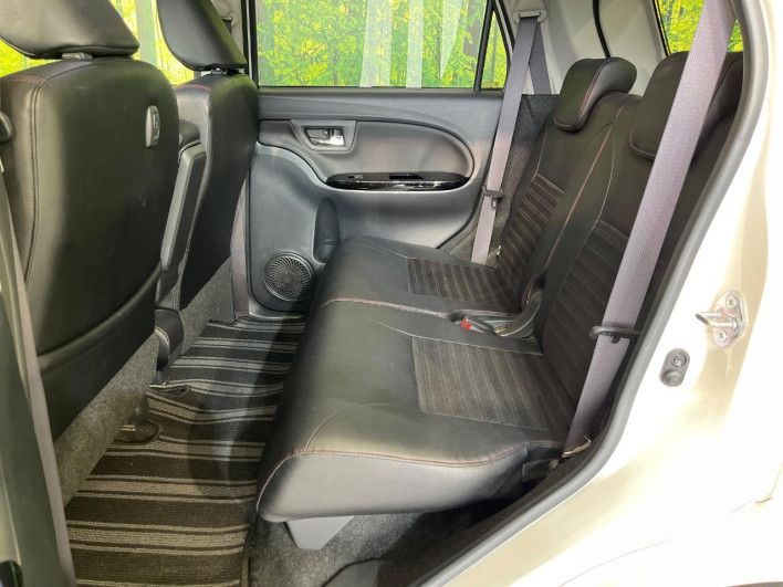 2015 Daihatsu Cast DBA-LA250S (UW-6a2f6c93e2a4f)[16]