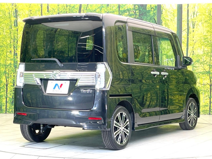2018 Daihatsu Tanto DBA-LA600S (UW-6a2f6c9f70f29)[24]