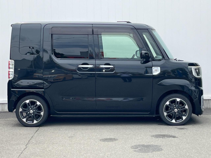 2016 Toyota Pixis Mega DBA-LA700A (UW-6a2f6ca643124)[14]