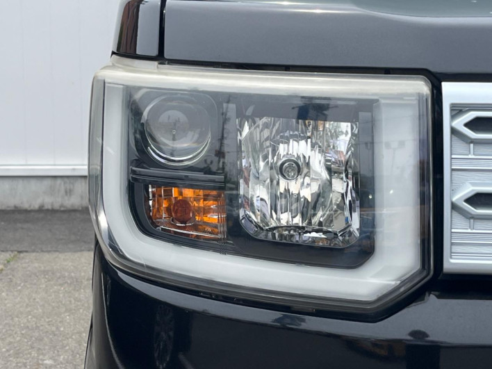2016 Toyota Pixis Mega DBA-LA700A (UW-6a2f6ca643124)[4]