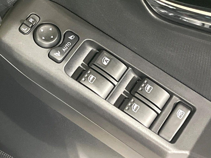 2021 Daihatsu Taft 5BA-LA900S (UW-6a2f6cad0c4fa)[22]