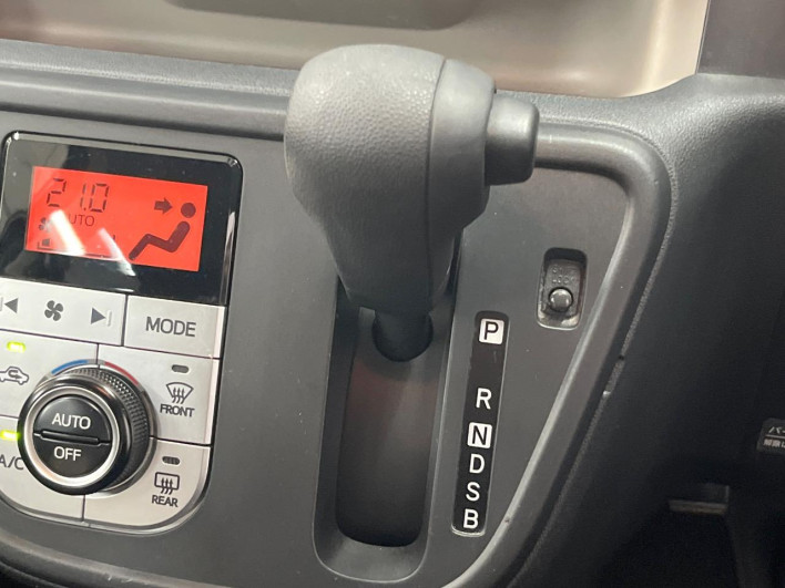 2016 Toyota Passo DBA-M700A (UW-6a2f6cb221be5)[17]