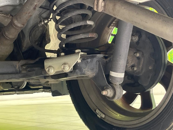 2018 Toyota Roomy DBA-M900A (UW-6a2f6cb443a5a)[26]