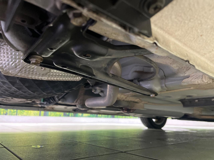 2018 Toyota Roomy DBA-M900A (UW-6a2f6cb443a5a)[27]