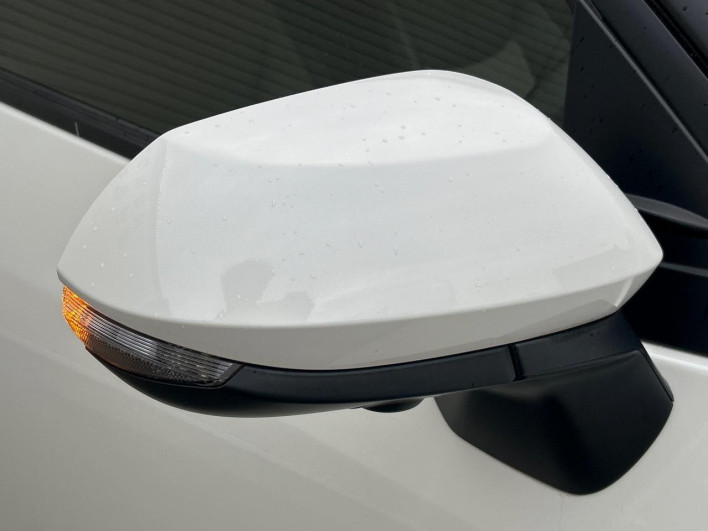 2022 Toyota Yaris Cross 6AA-MXPJ10 (UW-6a2f6cfb8821c)[5]