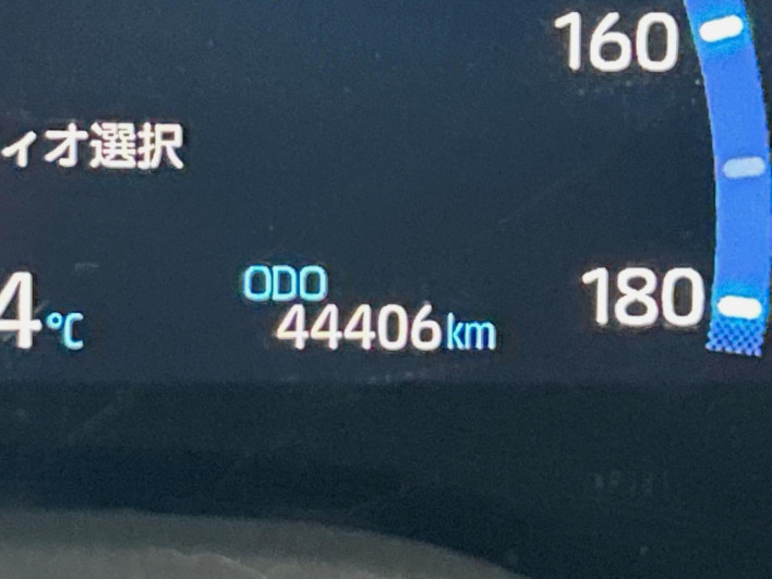 2022 Toyota Yaris Cross 6AA-MXPJ10 (UW-6a2f6cfb8821c)[2]